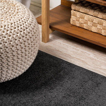 Haze Solid Low-pile Area Rug Black